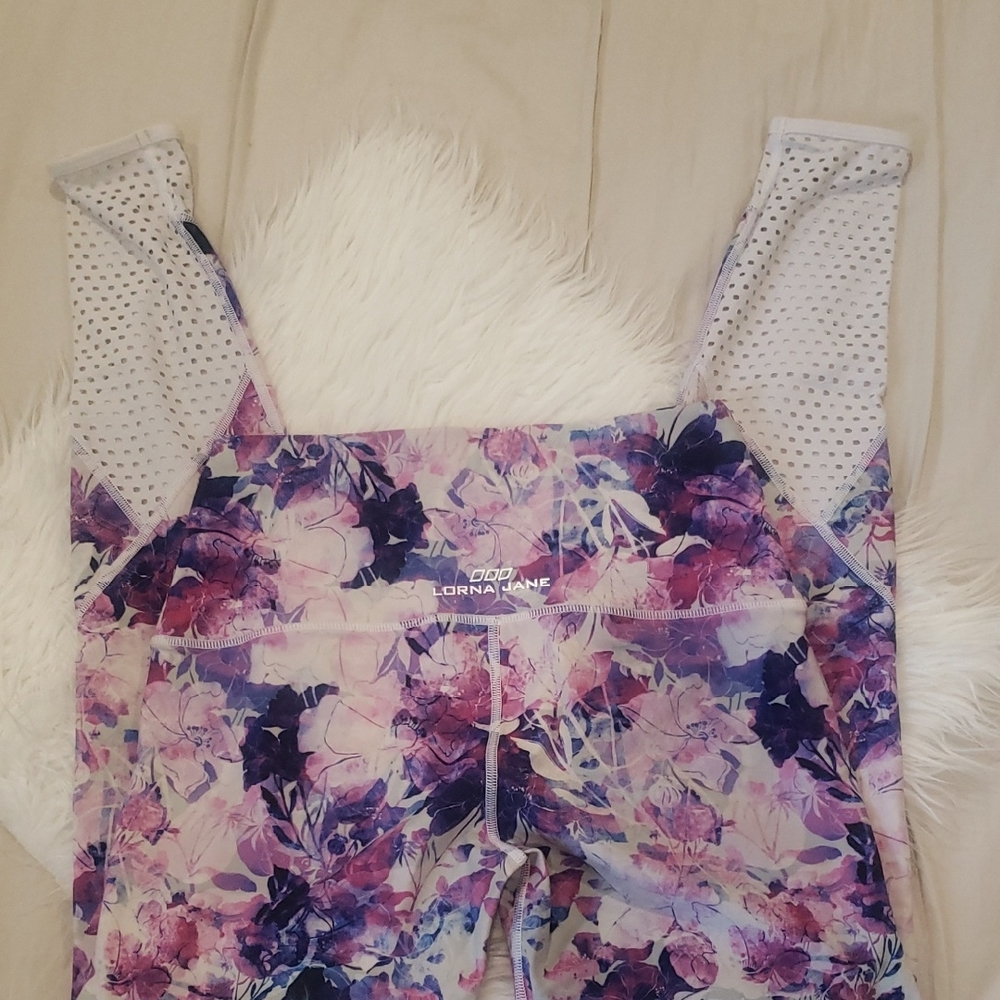 Lorna Jane Leggings- Purple and White Floral